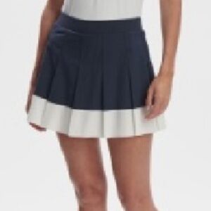 Varley Chase Mid-Rise Skort 14.5''- Blue Nights/white